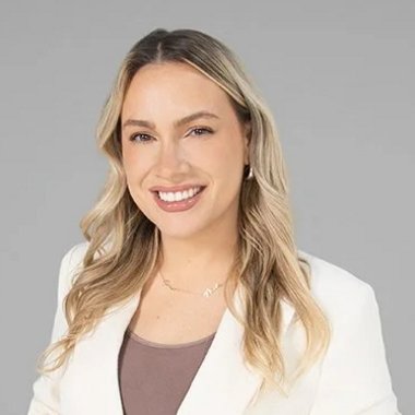 priscilla h. - Freelance Social Media Manager