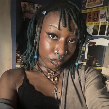 Gabrielle T. - Freelance Album Art Designer