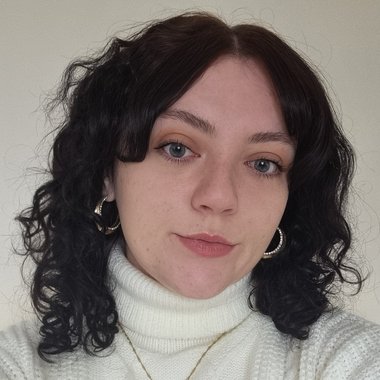 Danielle J. - Freelance Artworker