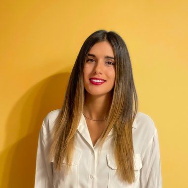 CÁTIA C. - Freelance Designer