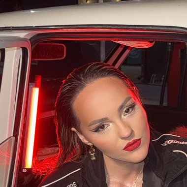 Maria M. - Freelance Dancer