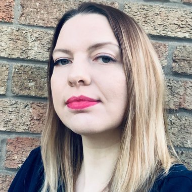 Charlotte B. - Freelance Content Creator