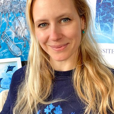 Janina R. - Freelance Designer