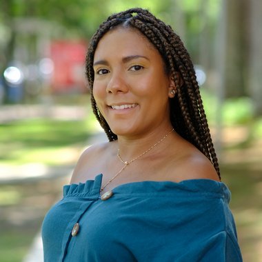 Anne S. - Freelance Social Media Manager