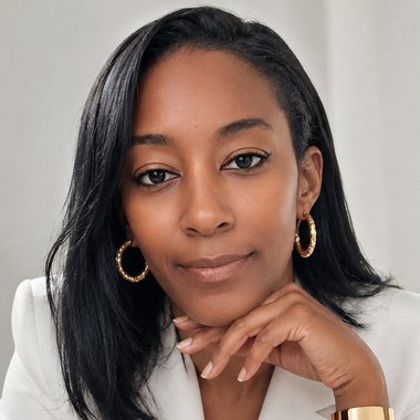 LIDA R. - Freelance Digital Marketer