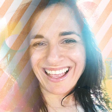 Nicola M. - Freelance Motion Graphic Designer