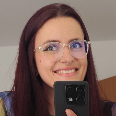Anne D. - Freelance Co Writer