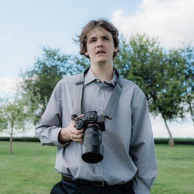 Benjamin W. - Freelance Graphic Designer