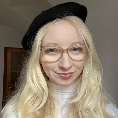 Rebeka - Freelance Social Media Manager