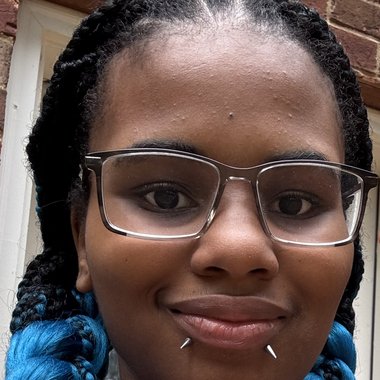 Yasina A. - Freelance Designer