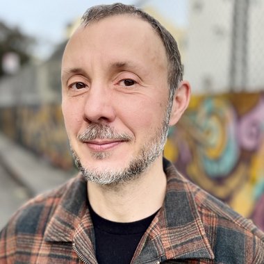 Ed V. - Freelance Music Producer