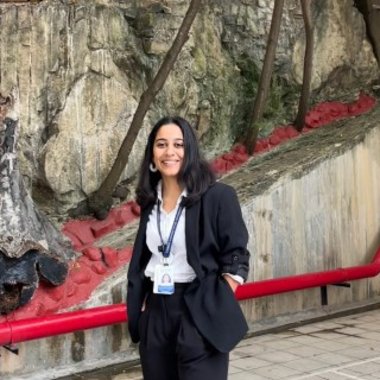 Naya B. - Freelance Videographer