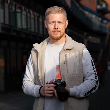 Daniel L. - Freelance Documentary Filmmaker