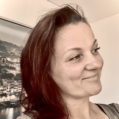 Kate I. - Freelance Book Illustrator