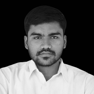 vn g. - Freelance Graphic Designer