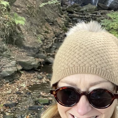 Deborah F. - Freelance Voiceover Artist