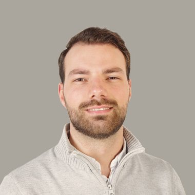 Etienne N. - Freelance Packaging Designer