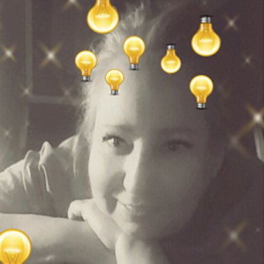 Stevie A. - Freelance Interior Designer