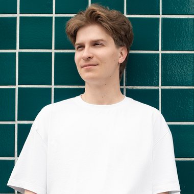 Max L. - Freelance Web Developer