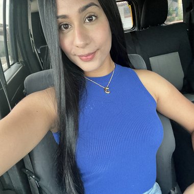 Caroldvln1 - Freelance Brand Designer