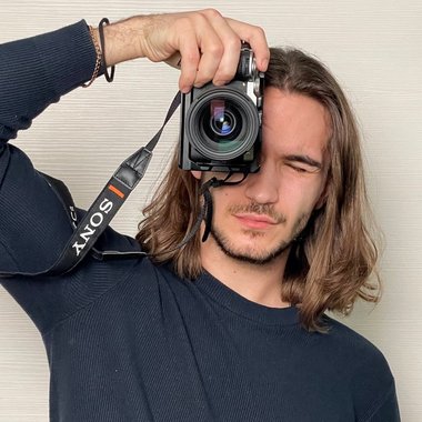 Nicolae S. - Freelance Videographer