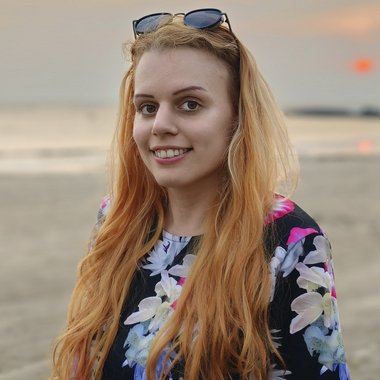 Vivien M. - Freelance Social Media Freelancer