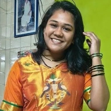 Reva S. - Freelance Content Creator