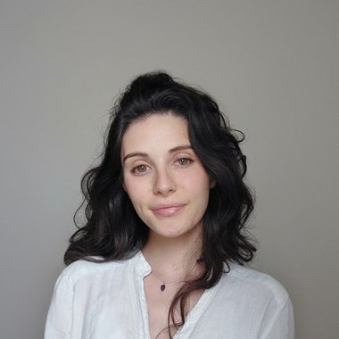 Elisa H. - Freelance Web Designer