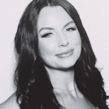 Kate D. - Freelance Graphic Designer