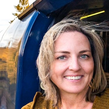 Colleen L. - Freelance Videographer