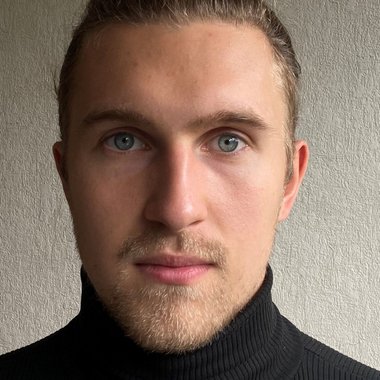 Simonas G. - Freelance Music Producer