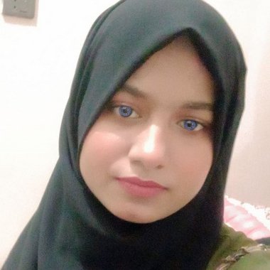 Nimra N. - Freelance Video Editor