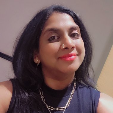 Areefa K. - Freelance Graphic Designer