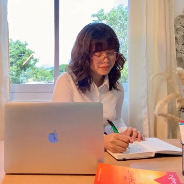 Dency C. - Freelance Brand Designer