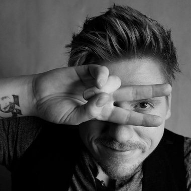 Yoz H. - Freelance Songwriter