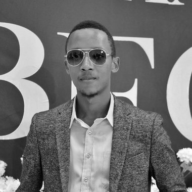 LUTAAYA I. - Freelance Motion Graphic Designer
