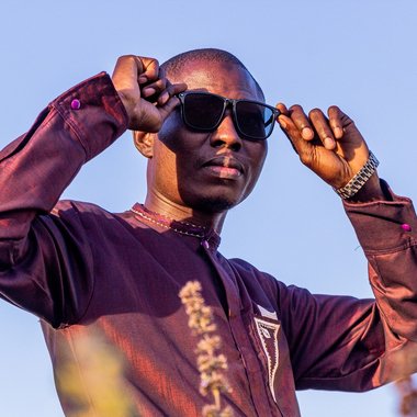 Tounkara - Freelance Graphic Designer