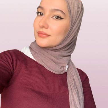 Sarah J. - Freelance App Developer