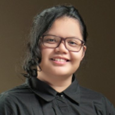 Syazna L. - Freelance Graphic Designer