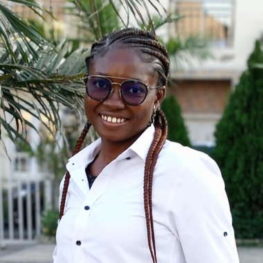 Chinenye F. - Freelance Set Designer