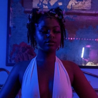 Lauren W. - Freelance Band Member