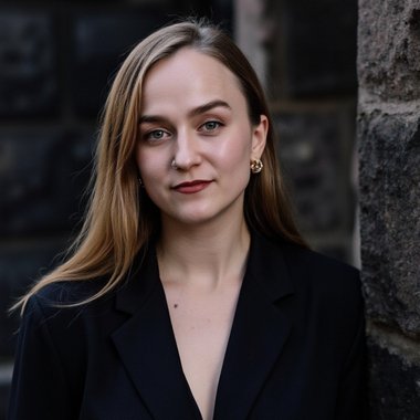 Amelia S. - Freelance Content Creator