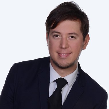 Néstor N. - Freelance Photoshop Editor