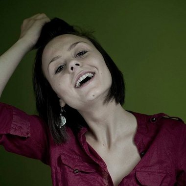 Ina G. - Freelance Singer