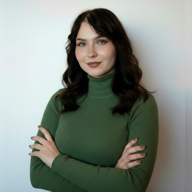 Anežka B. - Freelance Graphic Designer