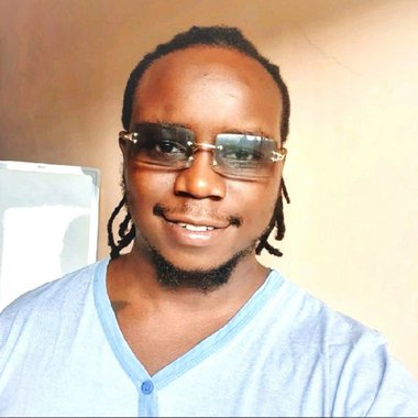 Robert E. - Freelance Developer