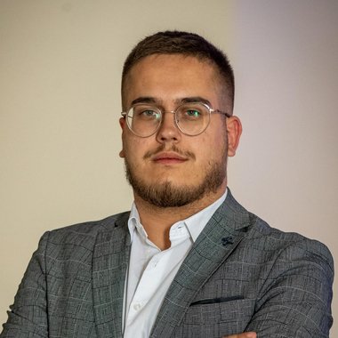 Andrej S. - Freelance Web Designer