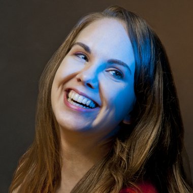 Cami V. - Freelance Logo Designer