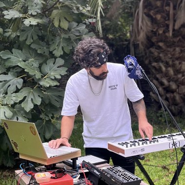 Lucas A. - Freelance Lyricist