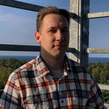 Ivan R. - Freelance App Designer